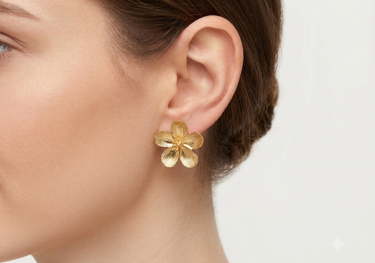 Five-Petal Gold Flower Stud Earring