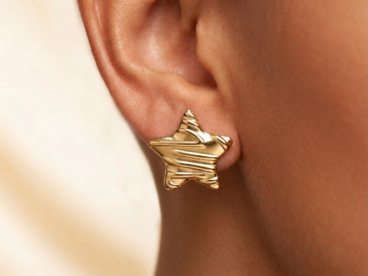Textured Star Gold Stud Earring
