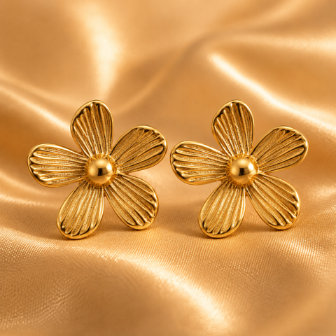 Textured Gold Floral Stud Earring