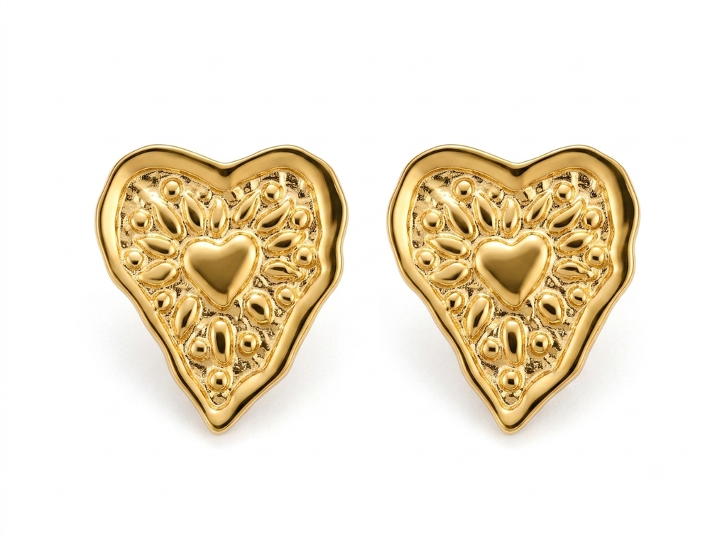 Vintage Heart Gold Stud Earring